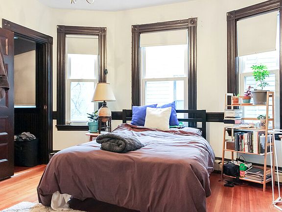5th image of 52 Fayette St Unit B