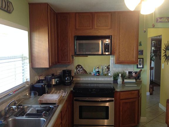 3rd image of 455 N 4th St