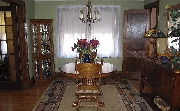 2nd image of 1323 Thomas Ave