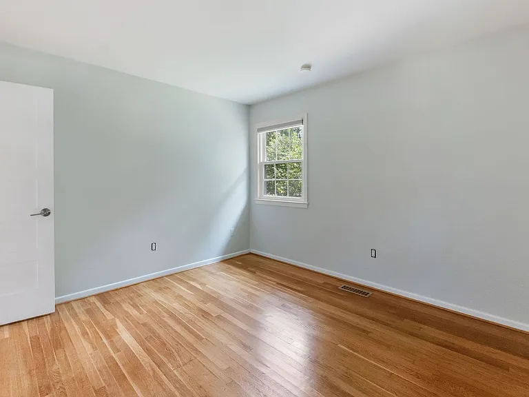 1731 Tamerisk Ct — Photo 36