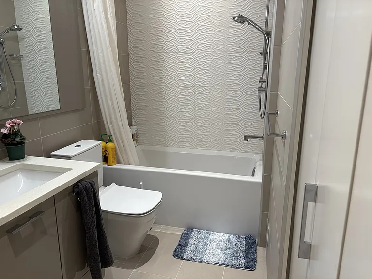 4408 Cambie St #302 — Photo 6