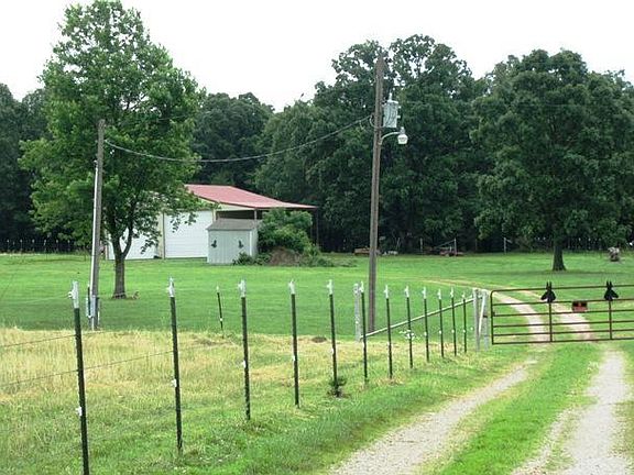 4th image of 6884 N Farm Road 209