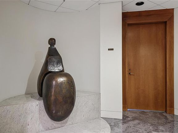 2nd image of 2660 Peachtree Rd NW #26CD