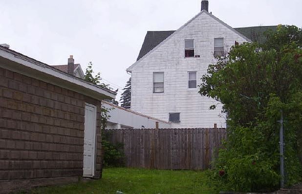 2nd image of 522 W Green St