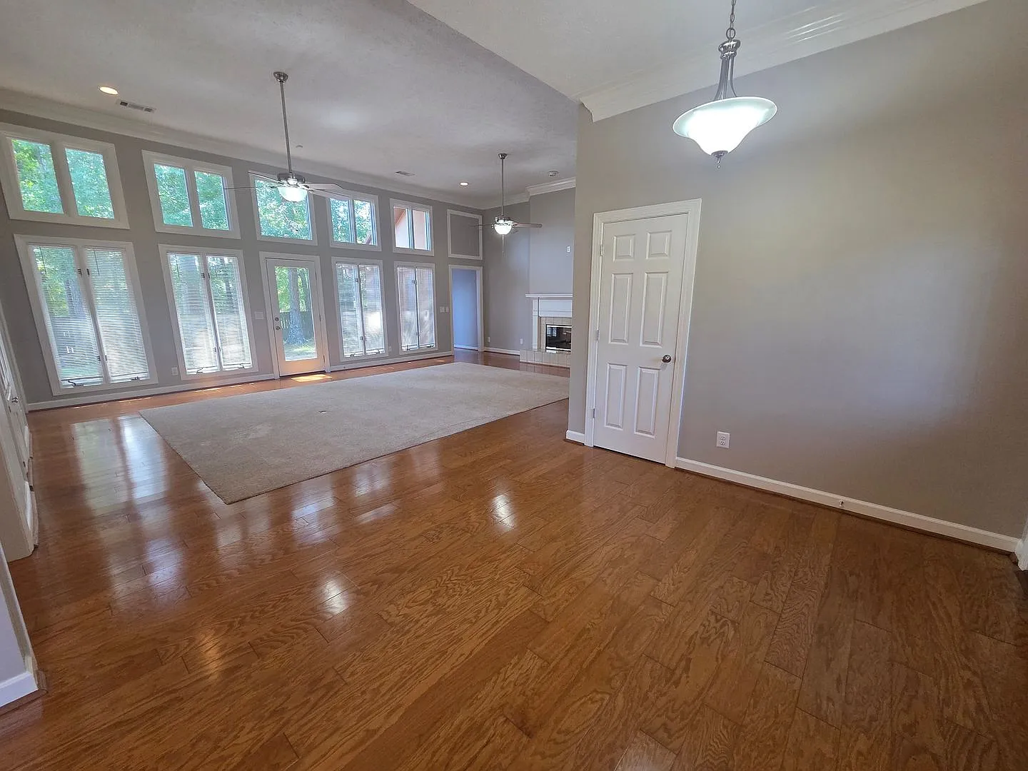 Beaver Run in Midland 2526 sf, Garage, 3 BR 2/5 BA fenced back - neighborhood pool, lake, tennis — Photo 3