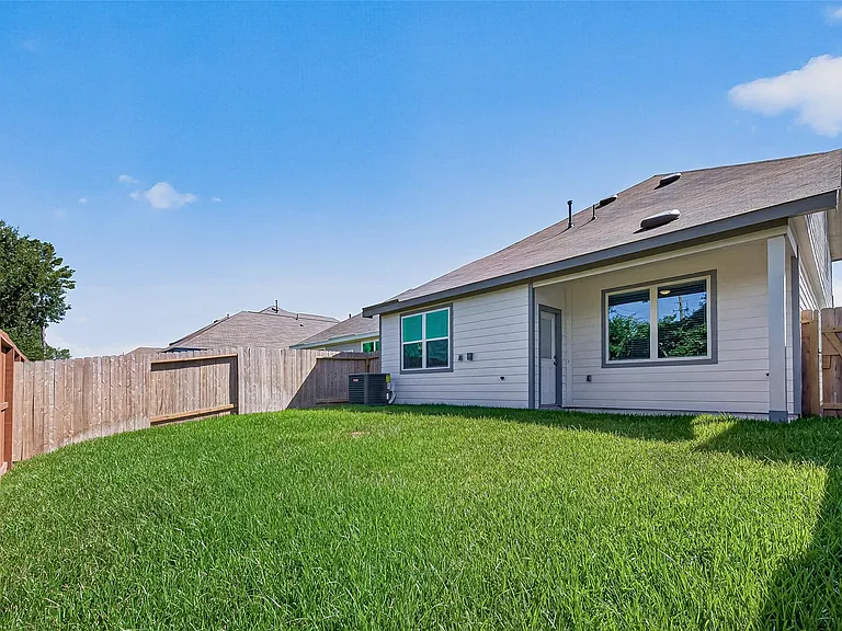 15610 Coneflower Hills Dr — Photo 43