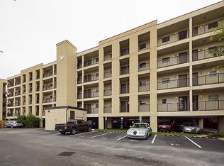 40 Bee St APT 206, Charleston, SC 29403