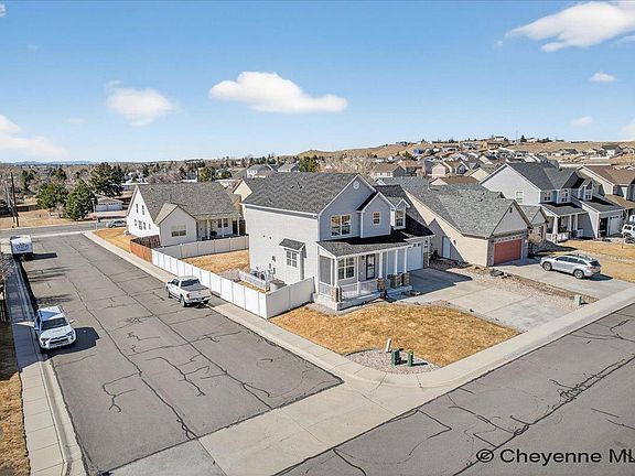 2nd image of 4704 Garnet Way