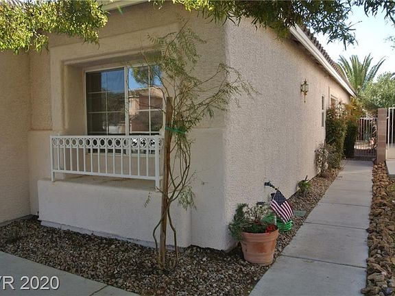 3rd image of 7995 Blue Brook Dr