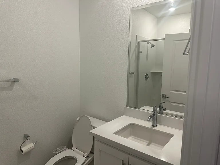 402 N Estes Way — Photo 4