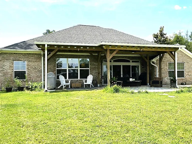 4308 Greenleaf Cir — Photo 2