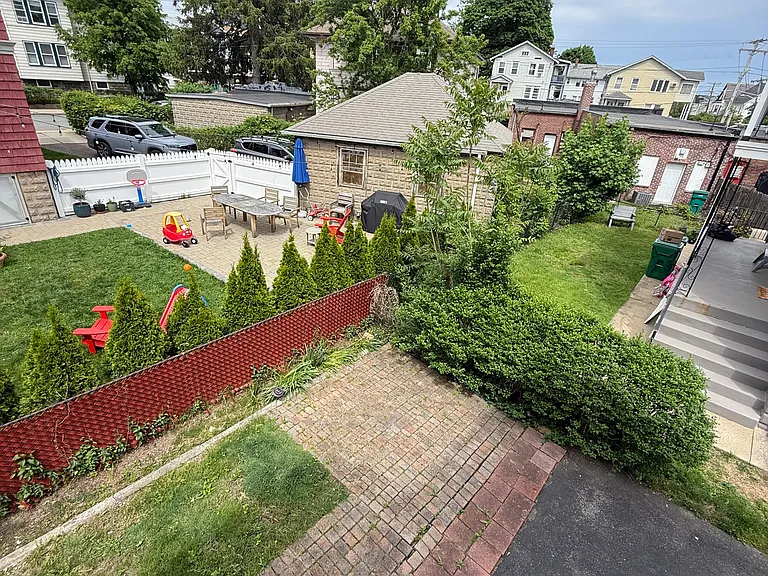 17 Frederick Ave #A — Photo 12