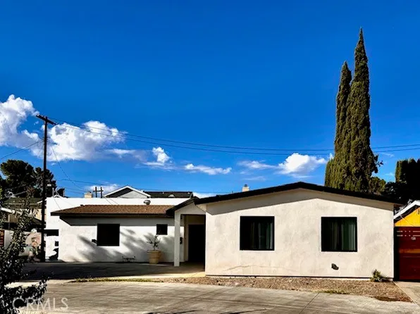 20315 Vose St, Winnetka, CA 91306