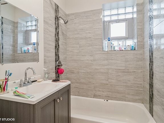 4th image of 1247 S 50th Ct