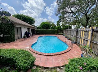 9659 SW 74th St, Miami, FL 33173