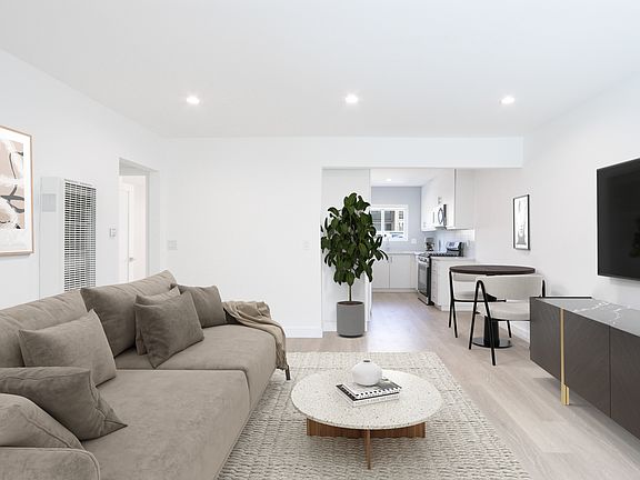 5th image of 1703 Armacost Ave #12