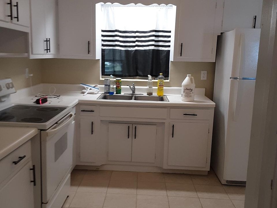 1st image of 4012 E River Dr