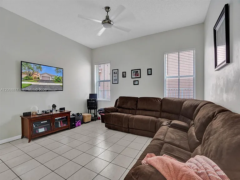 938 Bluewood Ter — Photo 21