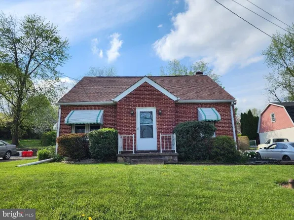 842 Englesville Hill Rd, Boyertown, PA 19512