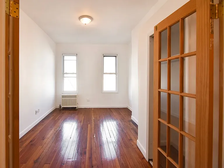 165 Monitor St #3 — Photo 1