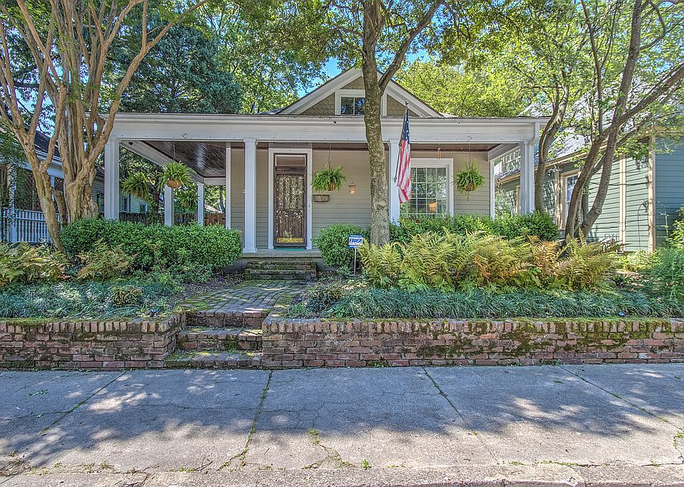 2195 Harbert Ave BEAUTY!