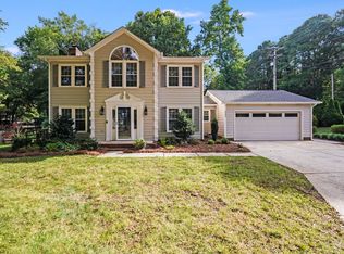 2000 Mill House Ln, Matthews, NC 28104