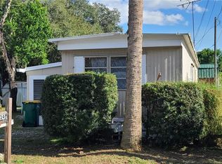 1024 Pineway St, Tavares, FL 32778