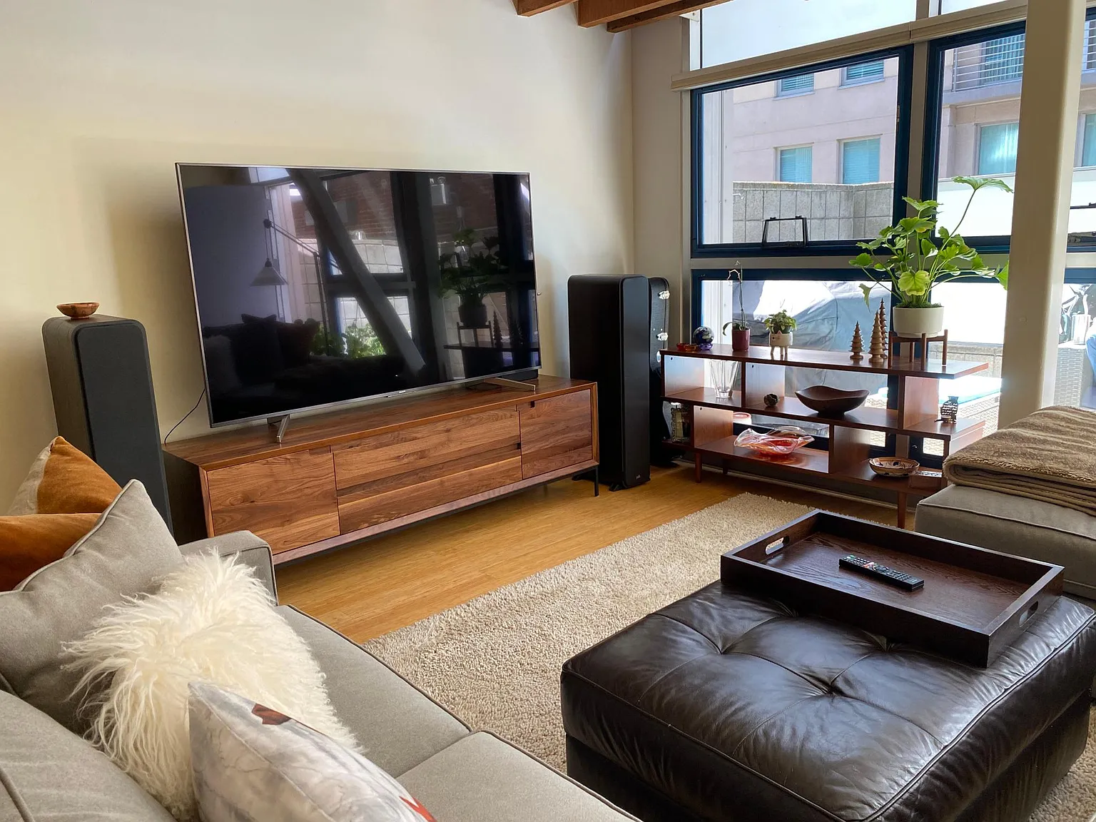 2 bed, 1500 sqft, $7,400 — Photo 2