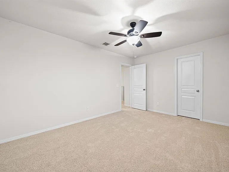 19603 Blue Pine Cir — Photo 33
