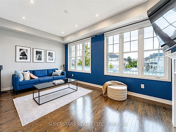 4th image of 10604 Bathurst St