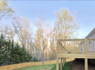 102 Aurora Vista Dr, Asheville, NC 28806