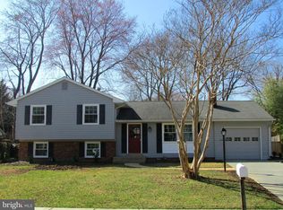 7708 Hayfield Rd, Alexandria, VA 22315