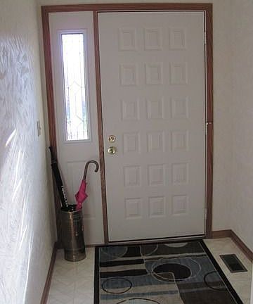 2nd image of 829 Winter Park Dr