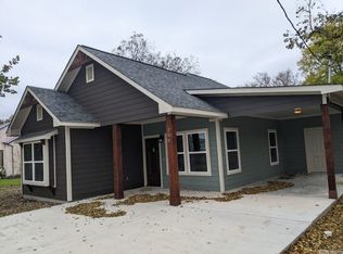 204 Richland Dr, Lockhart, TX 78644