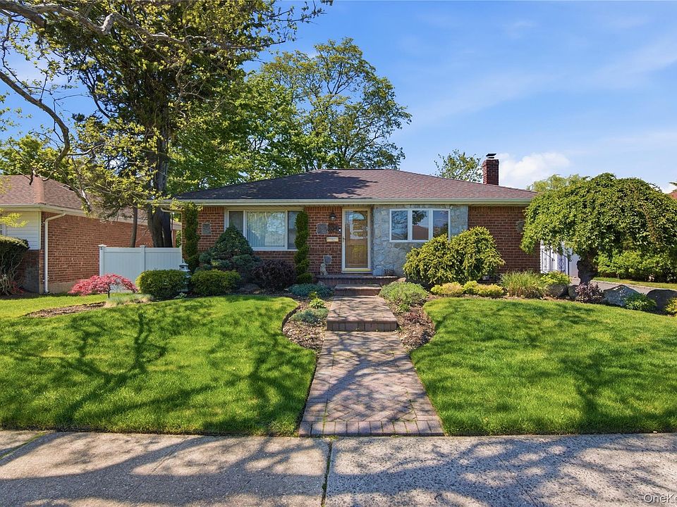 1st image of 104 Emerson Avenue