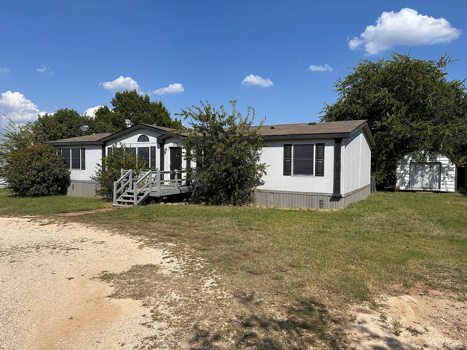 4 bed, 1848 sqft, $1,600 — Photo 2