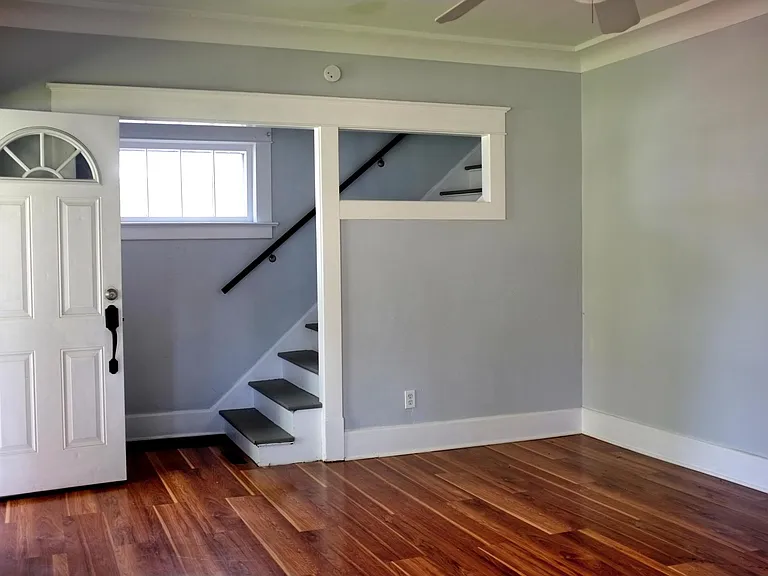 3640 Hazelhurst Ave — Photo 5