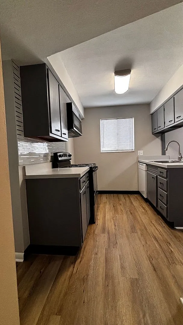 Spacious 2 bedroom 2 bath apartments in Harrison Township! — Photo 3
