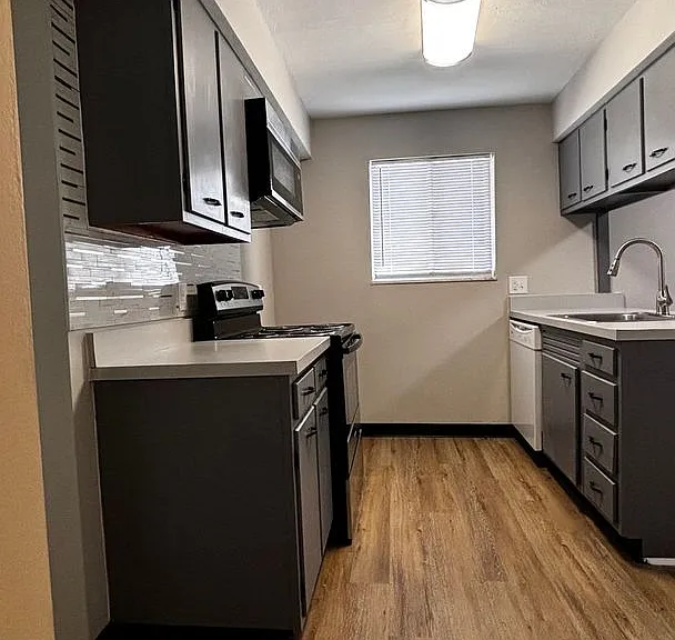 Spacious 2 bedroom 2 bath apartments in Harrison Township! — Photo 14