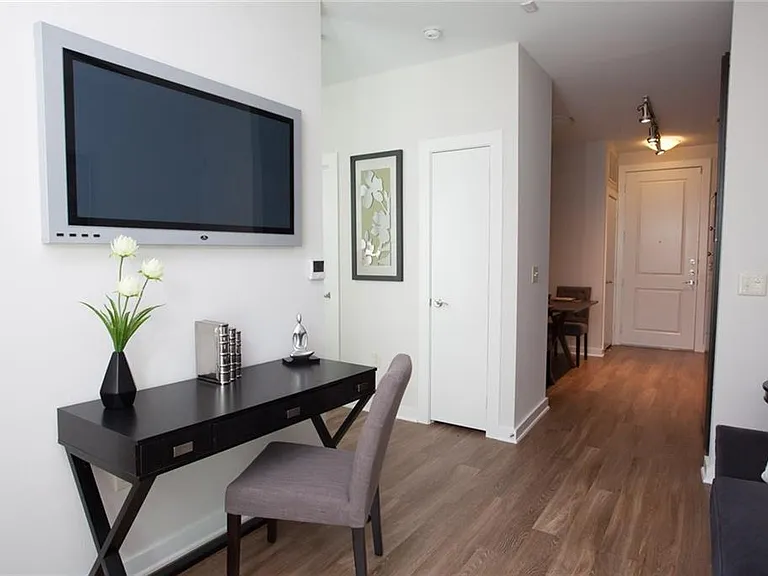 1900 Barton Springs Rd #4043 — Photo 3