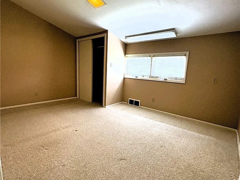 122 Browns Hill Rd — Photo 17