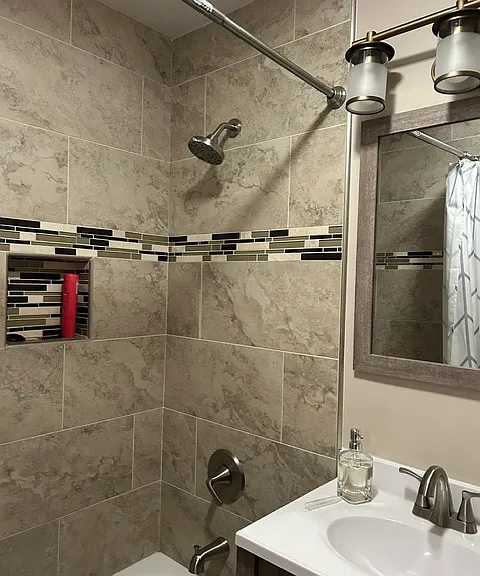 590 Clayton Ln — Photo 14
