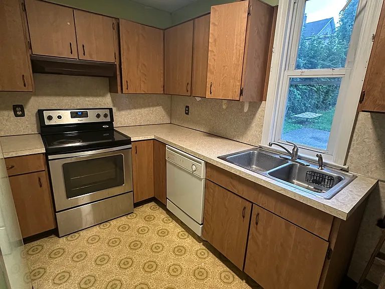 7 Harriet Ave #1 — Photo 1