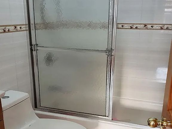 5th image of 8696 21st Ave