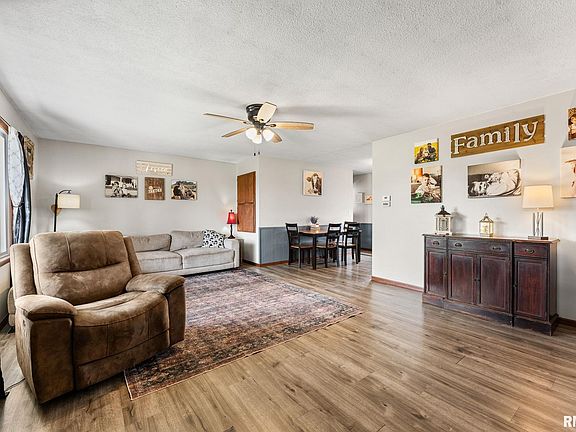5th image of 43 280th St