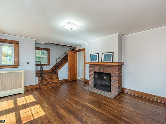4th image of 45 Walker Rd