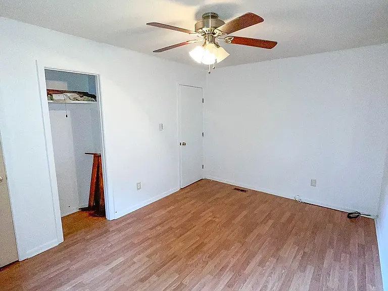 10 Miami Cir — Photo 10