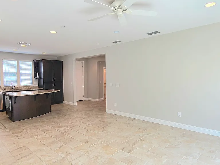 186 Colner Cir — Photo 3