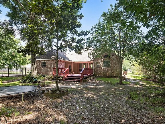 2nd image of 16212 Spanish Ct