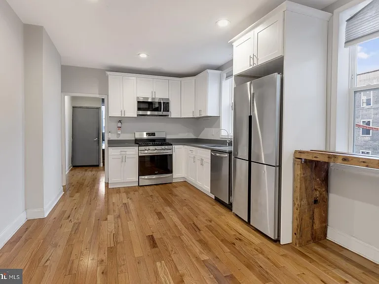 1302 N 19th St #2 — Photo 8